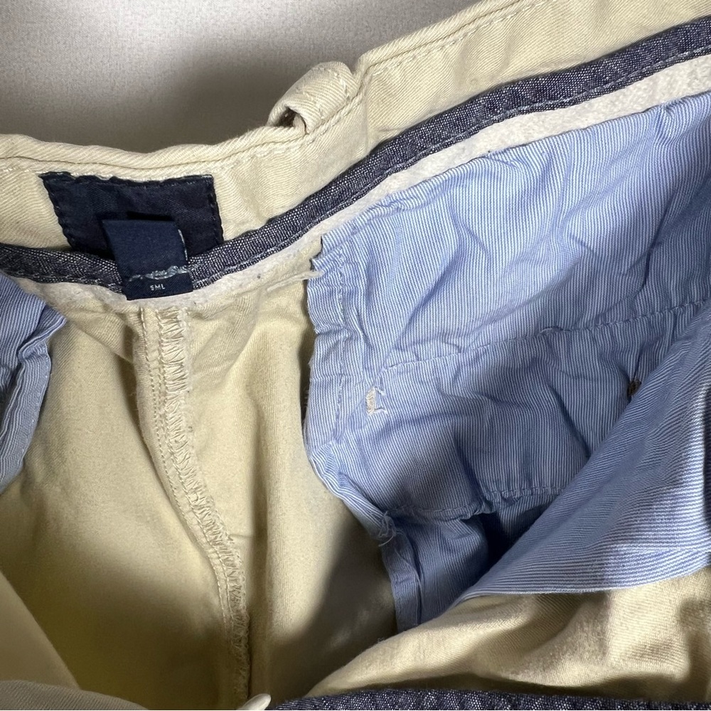 GAP Khaki Shorts Size 35 - Picture 11 of 11